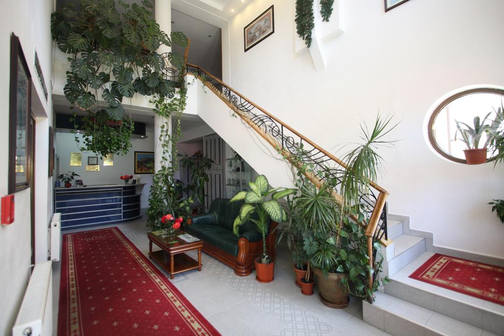 Hotel Ruia Poiana Brasov Buitenkant foto