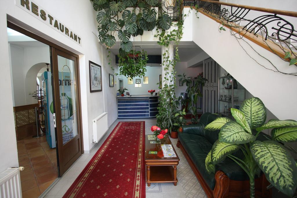 Hotel Ruia Poiana Brasov Buitenkant foto