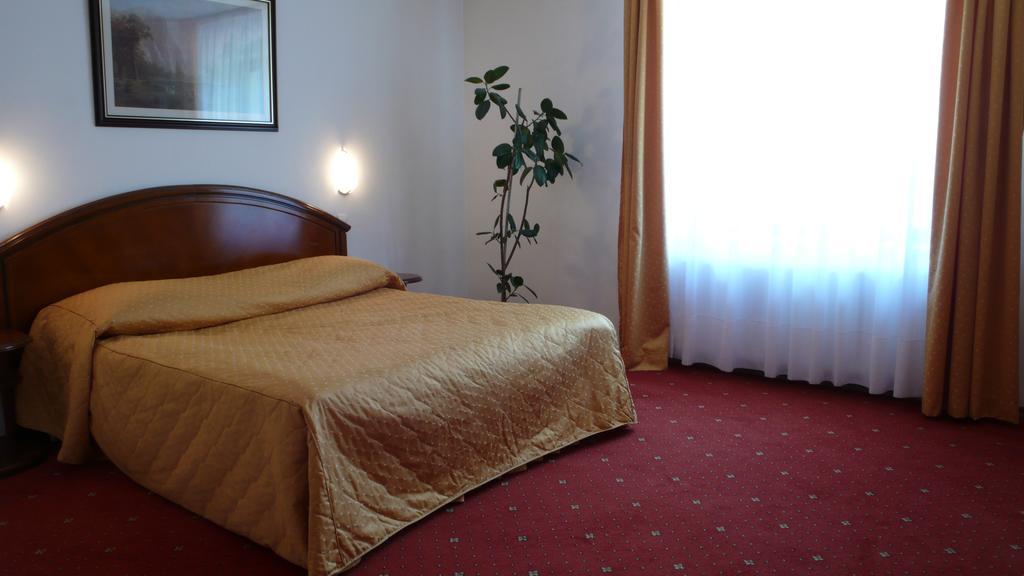 Hotel Ruia Poiana Brasov Kamer foto