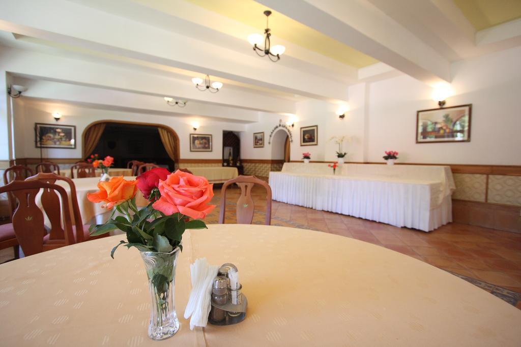 Hotel Ruia Poiana Brasov Buitenkant foto